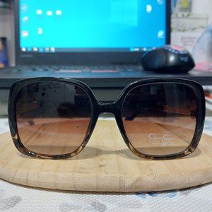 Jessica Simpson Sunglasses Summer Shades Modern Chic Trendy Shades